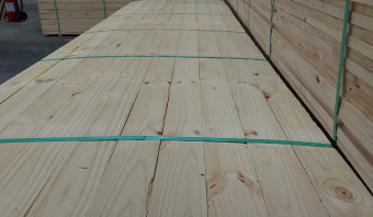 Pine lumber KD, COL GRADE A - Berneck 103